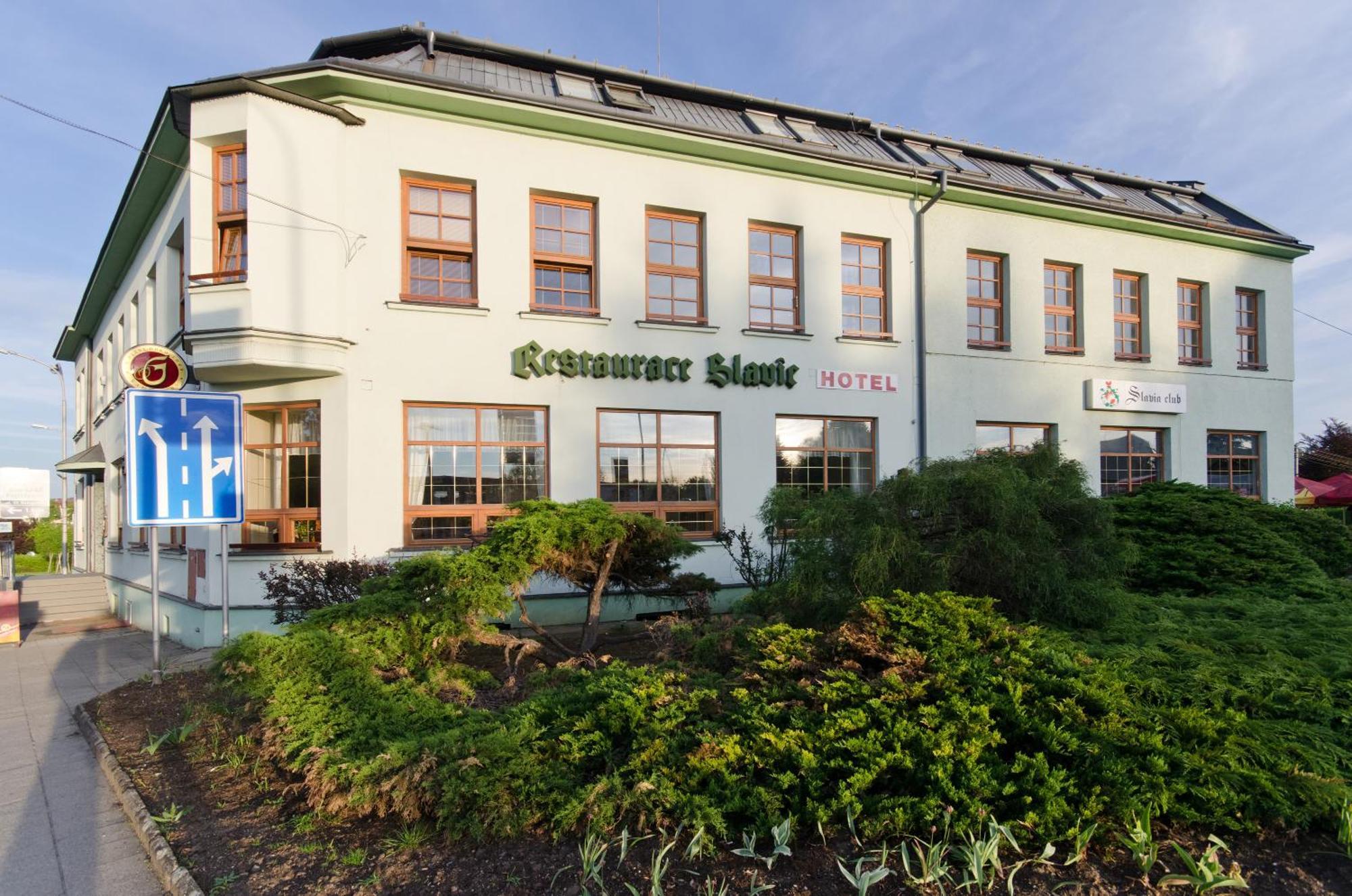 Slavia Hotel 3*